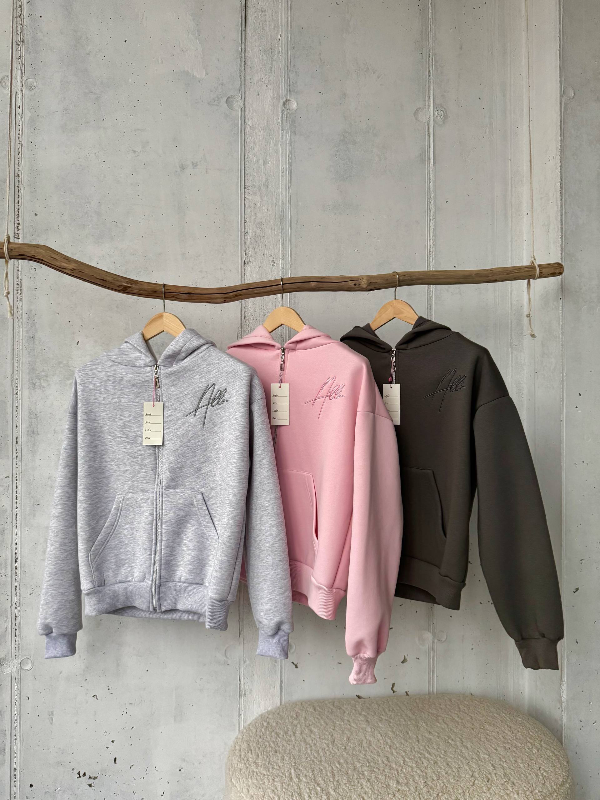 Hoodie aus Premium-Stoff mit Stickerei