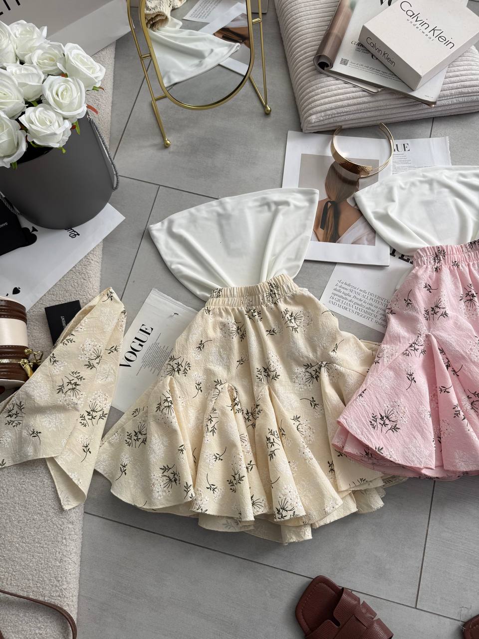 Three-piece summer outfit in soft fabric