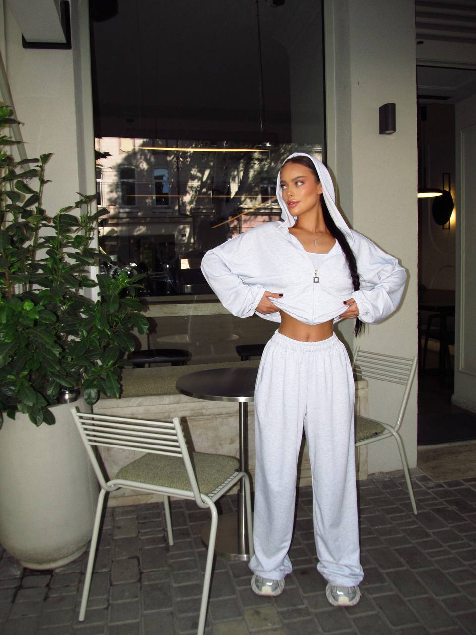 Oversized palazzo suit in trendy colors