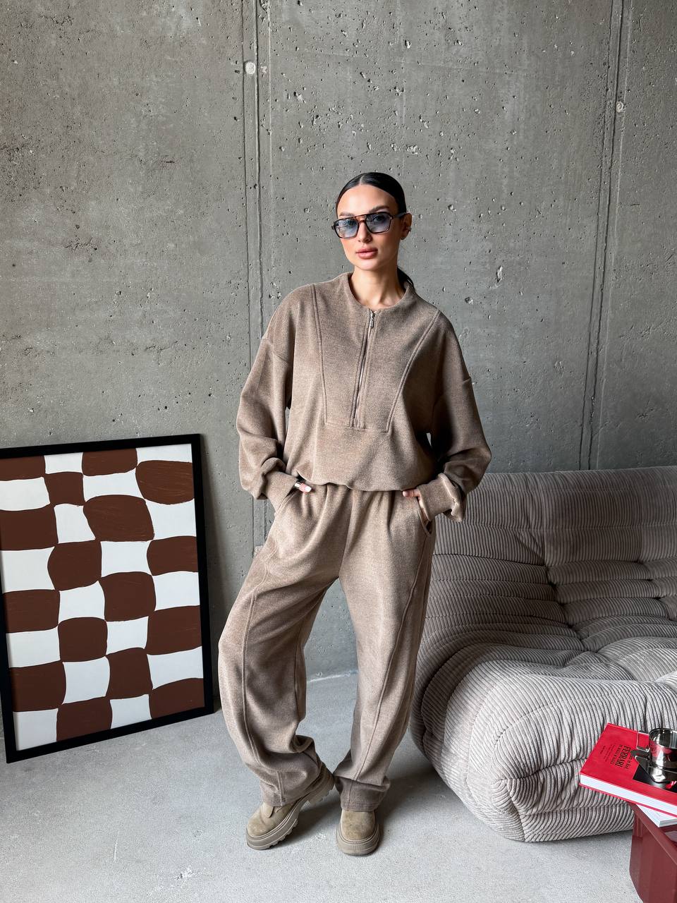 Costum oversized din material moale