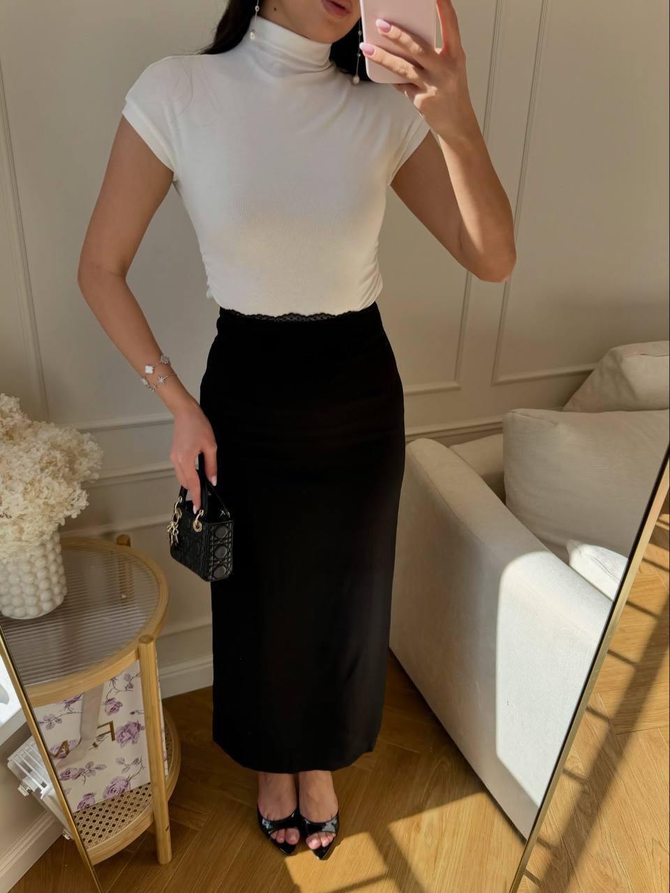 Midi skirt with lace detail
