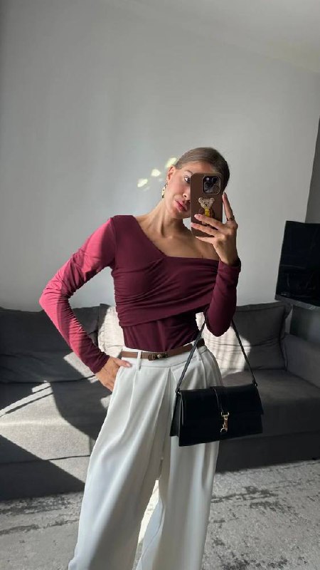 Body alla moda in bordeaux e cioccolato