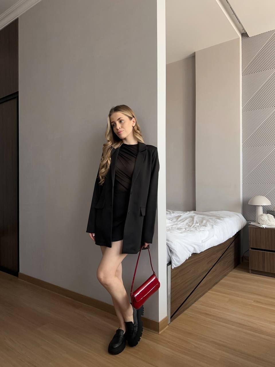 Elegant two-piece suit in classic style