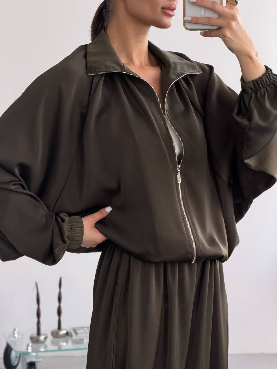 Costum din mătase-vâscoză, culoare kaki